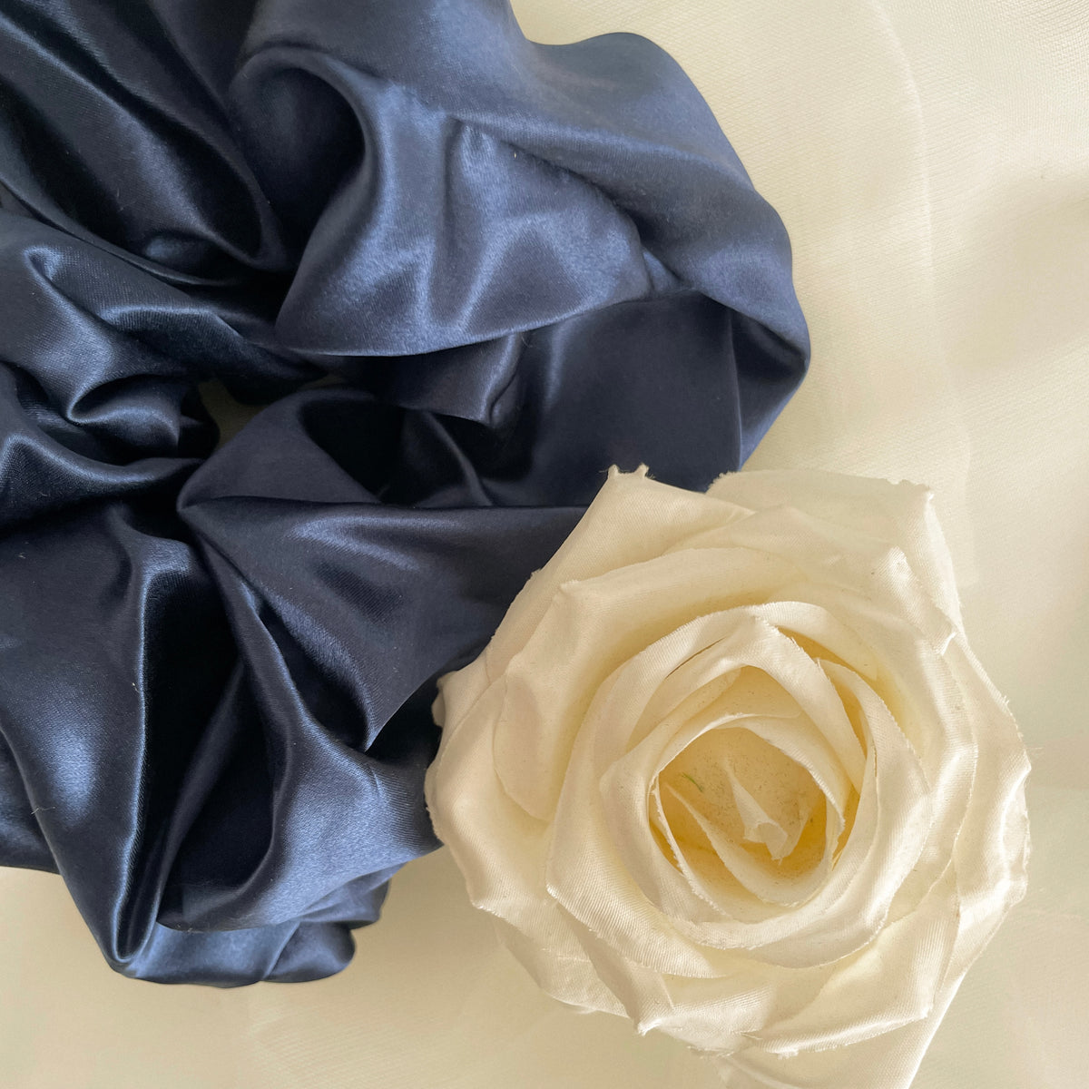 Silk Scrunchies - Midnight L